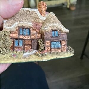 Swift hollow miniature masterpiece, United Kingdom